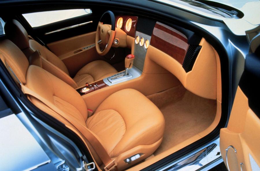 Интерьер Chrysler Chronos Concept 1998 года  (фото 4 из 12)